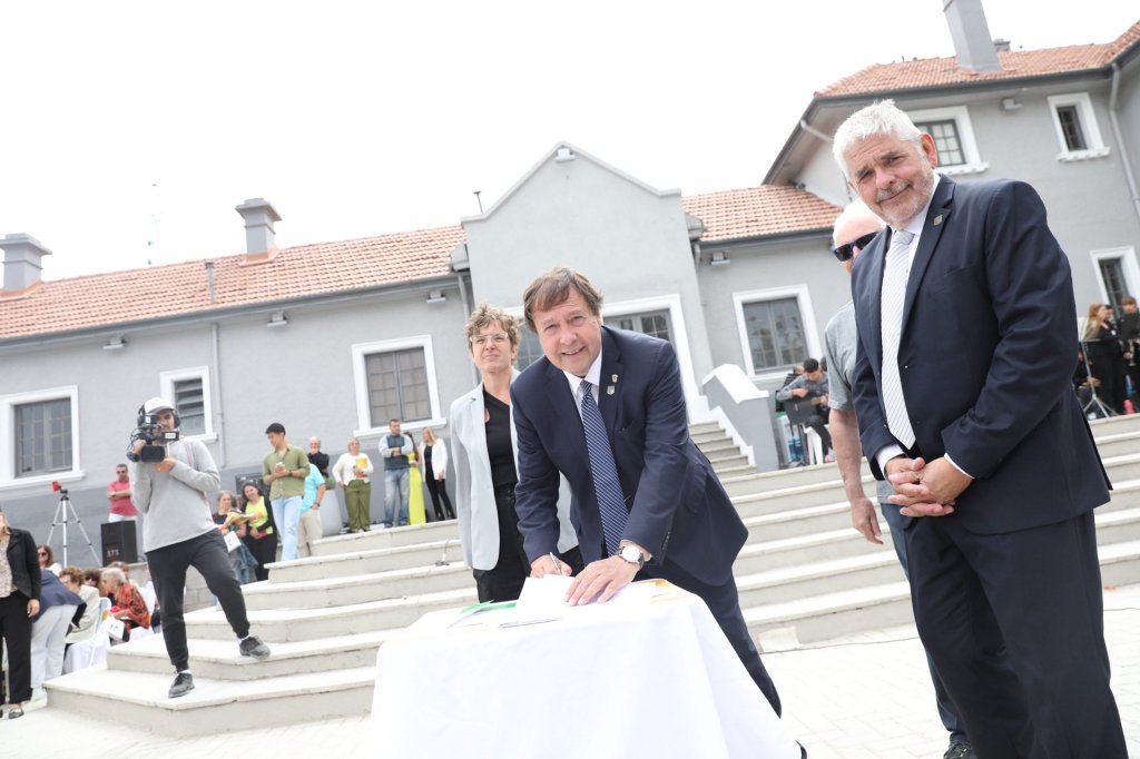 Alberto Weretilneck anunció nuevas obras y aportes para Villa&nbsp;Regina