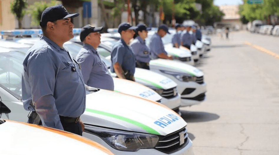 Weretilneck entregó 24 patrulleros para la Policia de de Rio Negro: “Quremos seguir reforzando las tareas de control, prevención y&nbsp;seguridad”