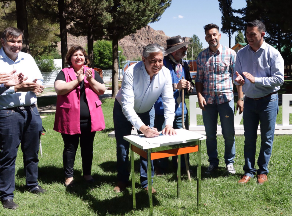 El interior con más obras: Rolo Figueroa inició la licitación del asfalto de la ruta provincial&nbsp;N°43