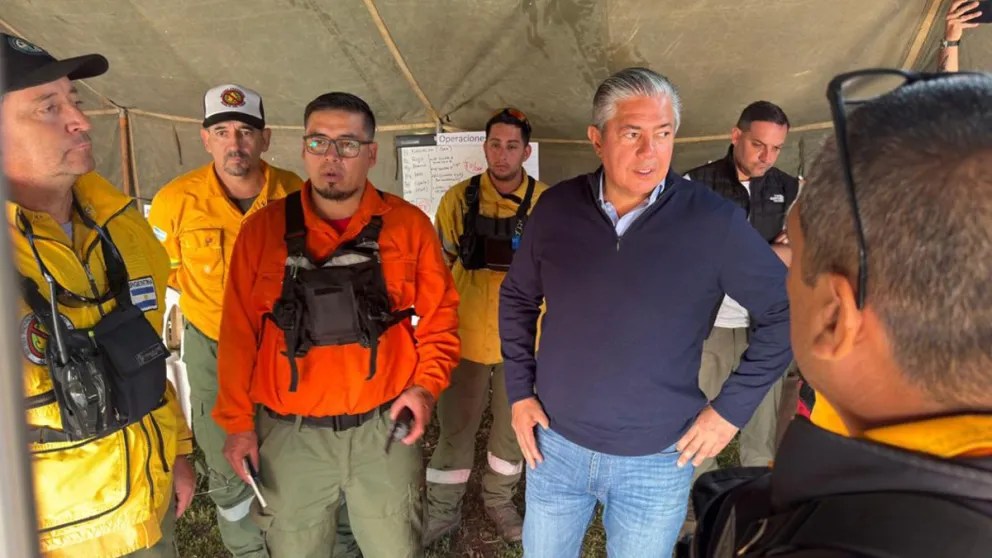 Rolo Figueroa viajó al Parque Nacional Lanín y le dio apoyo a los brigadistas: “Todos colaboramos para enfrentar este terrible&nbsp;incendio”