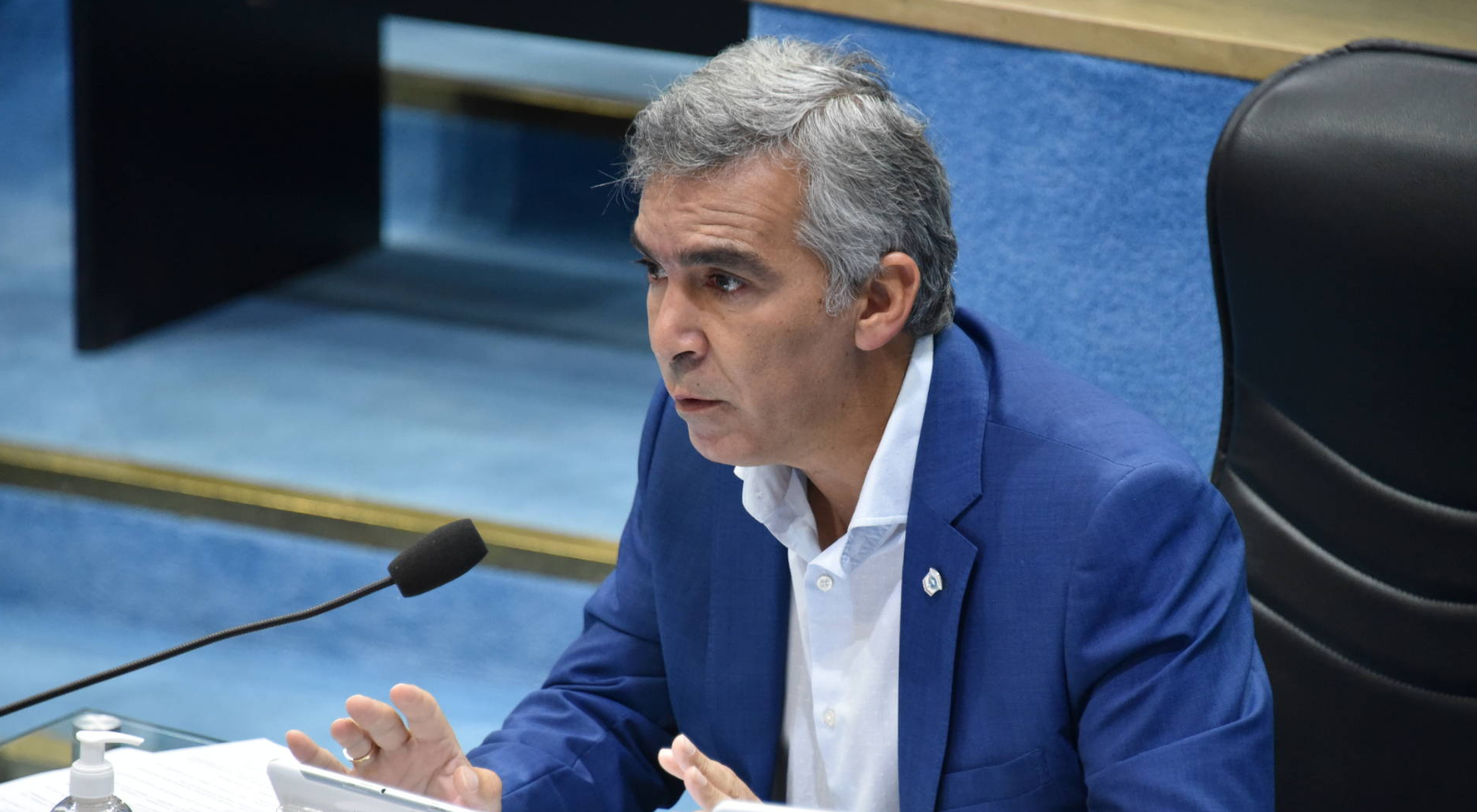 Facundo López, el candidato más cercano a Alberto Weretilneck, se diferenció del Gobierno Nacional: “Mientras ellos recortan, nosotros invertimos”