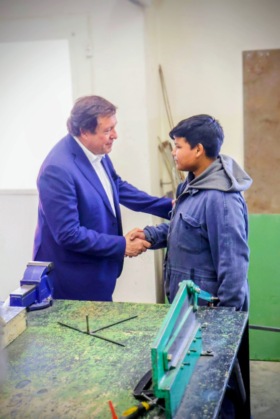 El rumbo empieza en las aulas: Alberto Weretilneck avanza con la formación técnica orientada al sector&nbsp;energético
