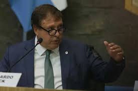 Tras el abandono nacional, el gobierno de Weretilneck lleva gas a la Universidad de Bariloche