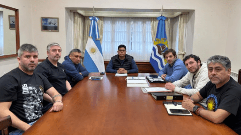 Vidal se reunió con los trabajadores de YCRT y acordó las obras que necesita la Cuenca Carbonífera para seguir&nbsp;creciendo
