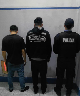 Dos jóvenes fueron arrestados tras un robo con cuchillo en Choele Choel